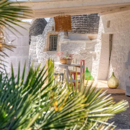 Trullo Thessa, Immersed In Countryside... Ostuni