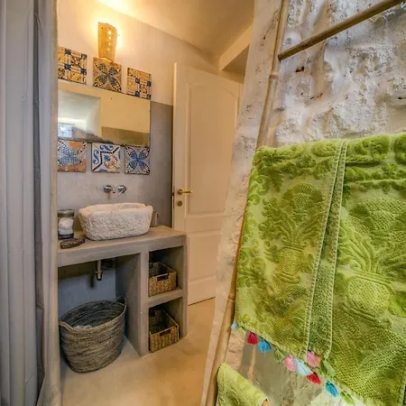Semesterbostad Trullo Thessa, Immersed In Countryside... *